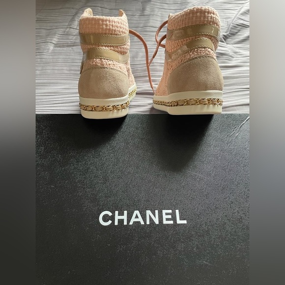 BRAND NEW Chanel sneakers!! %100 authentic like all of my products :) - Picture 4 of 7